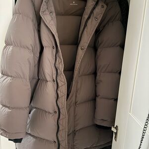 Aritzia light brown super puff size S